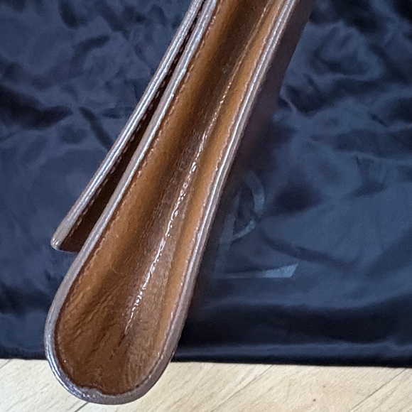 YSL Brown Patent Leather Belle Du Jour Clutch - Picture 10 of 10